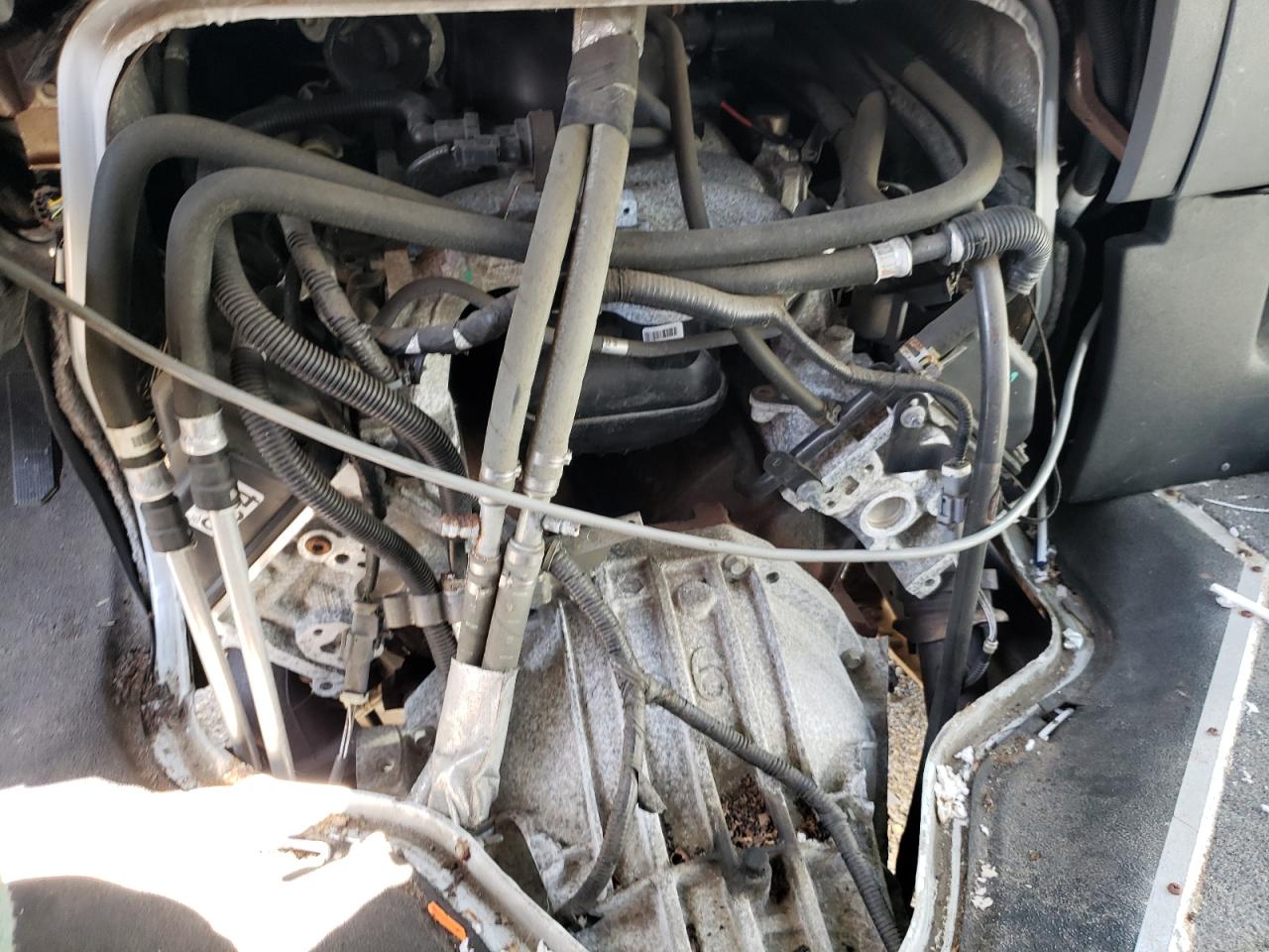 FORD ECONOLINE 2010 — 13