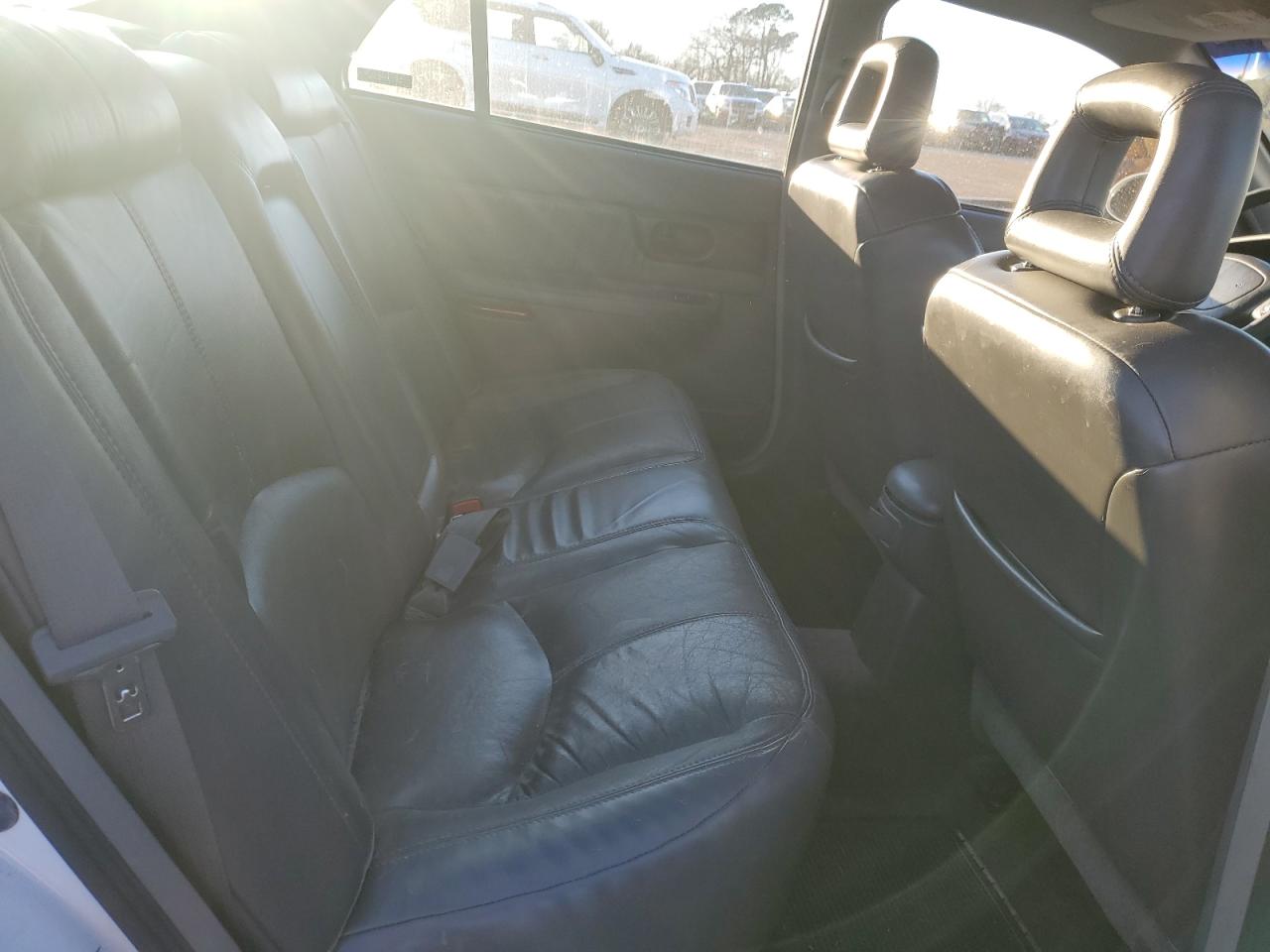 BUICK REGAL 2001 — 11