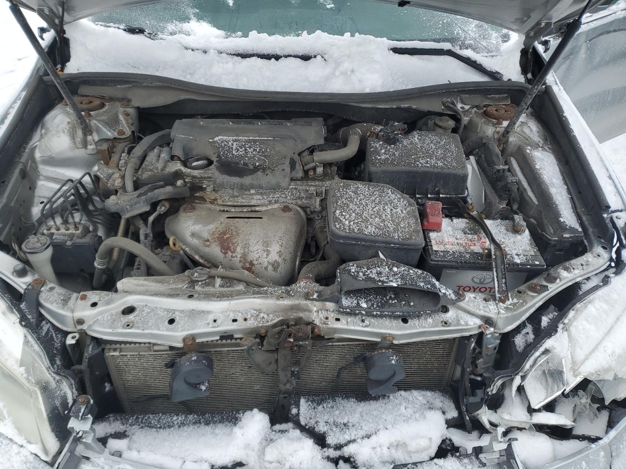 TOYOTA CAMRY 2016 — 12