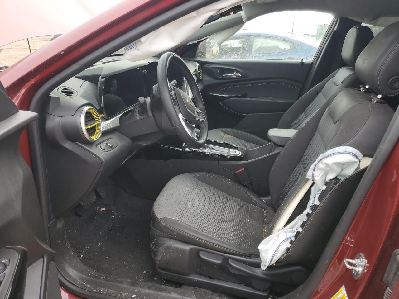 CHEVROLET TRAX 2025 — 8