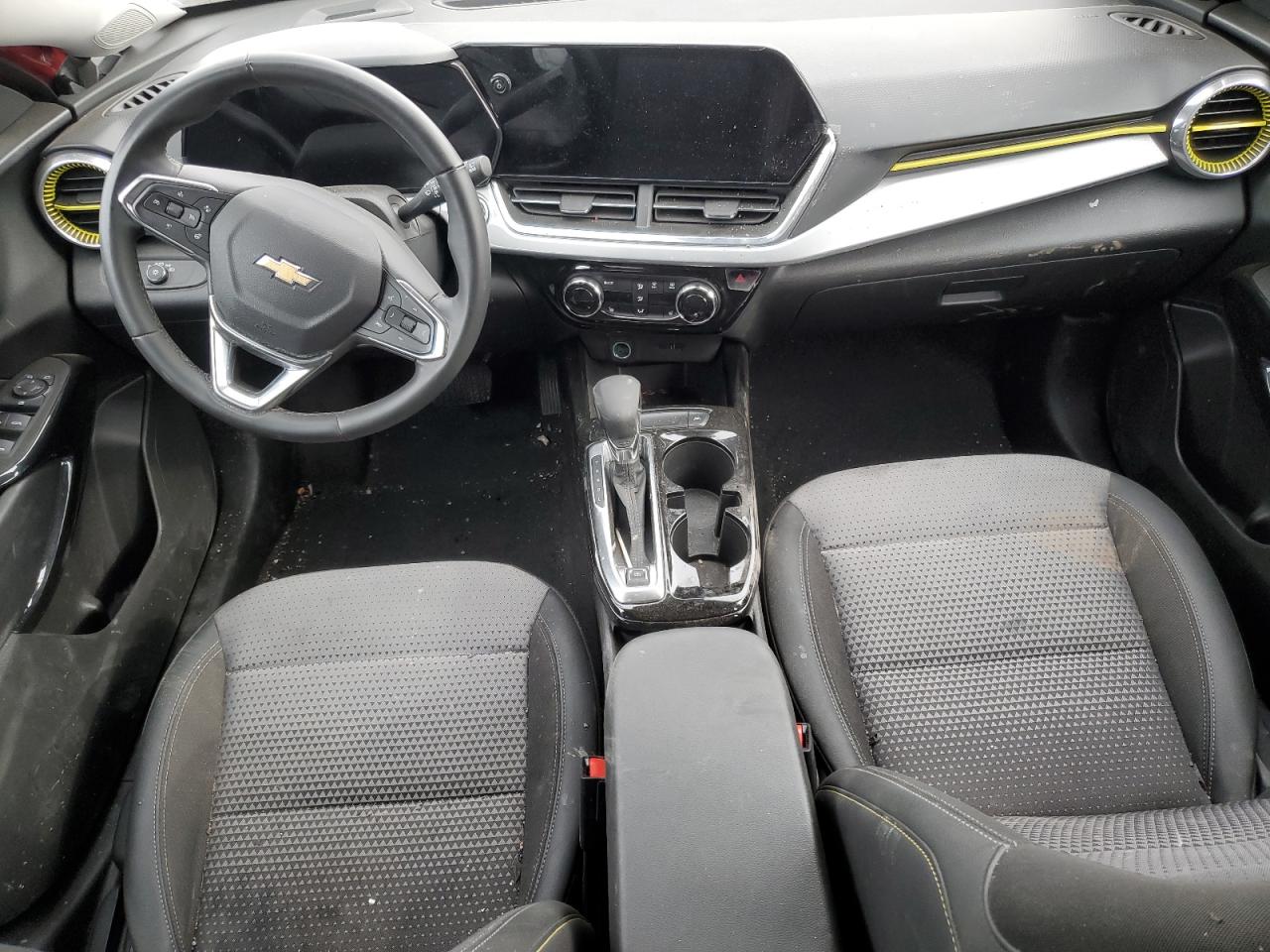 CHEVROLET TRAX 2025 — 9