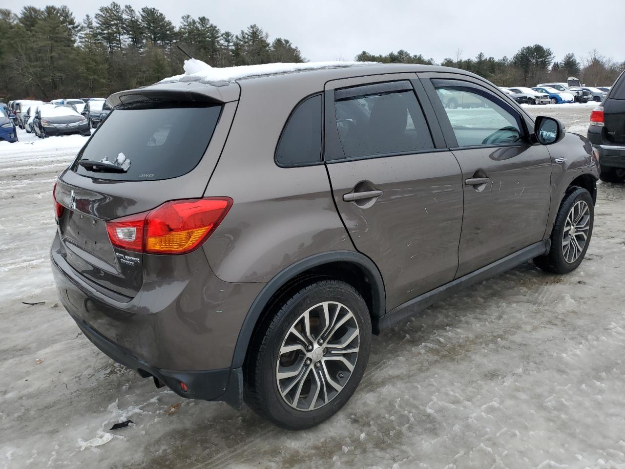 MITSUBISHI OUTLANDER SPORT 2016 — 4