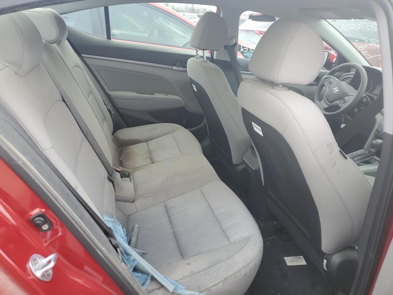 HYUNDAI ELANTRA 2017 — 11