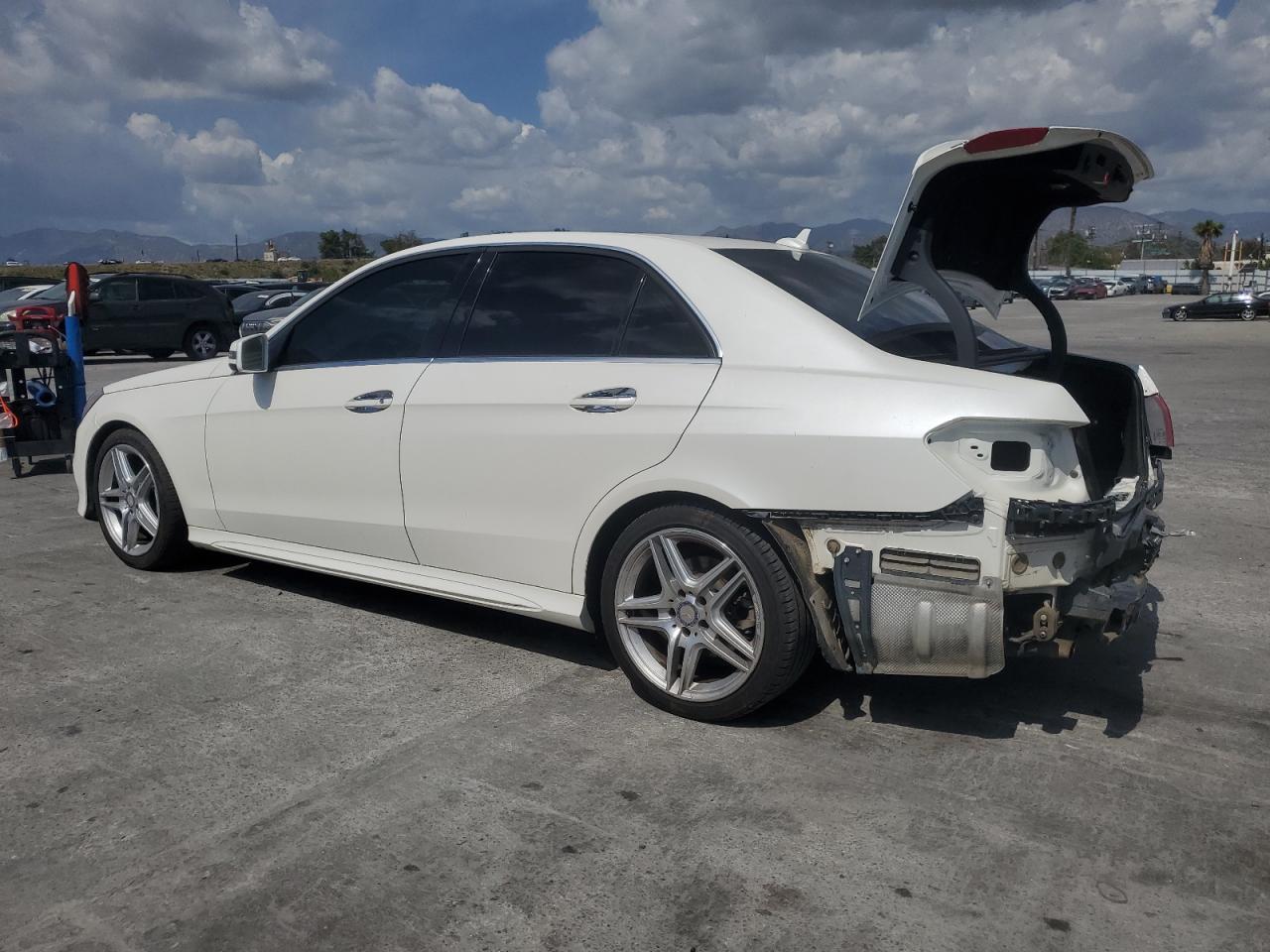 MERCEDES-BENZ E 2014 — 3