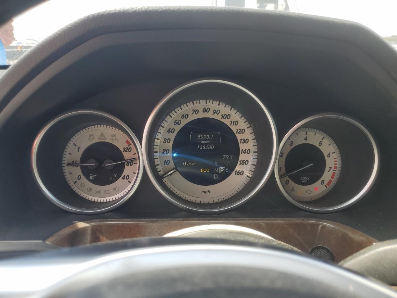 MERCEDES-BENZ E 2014 — 10