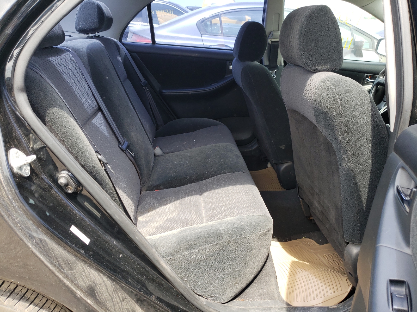 TOYOTA COROLLA 2004 — 7