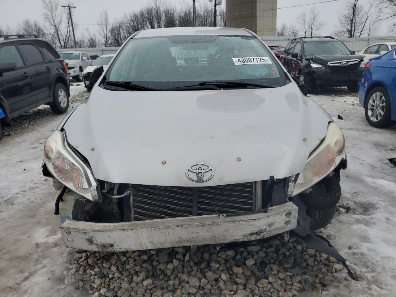 TOYOTA COROLLA MATRIX 2010 — 6