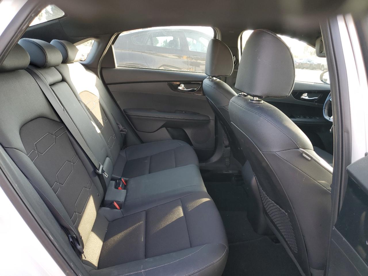 KIA FORTE 2021 — 11