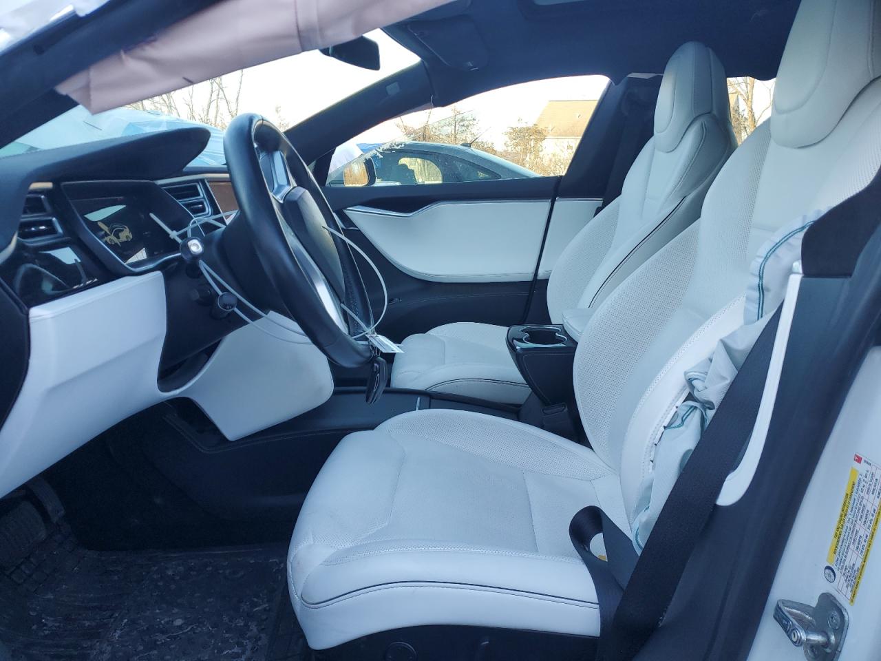 TESLA MODEL S 2017 — 8