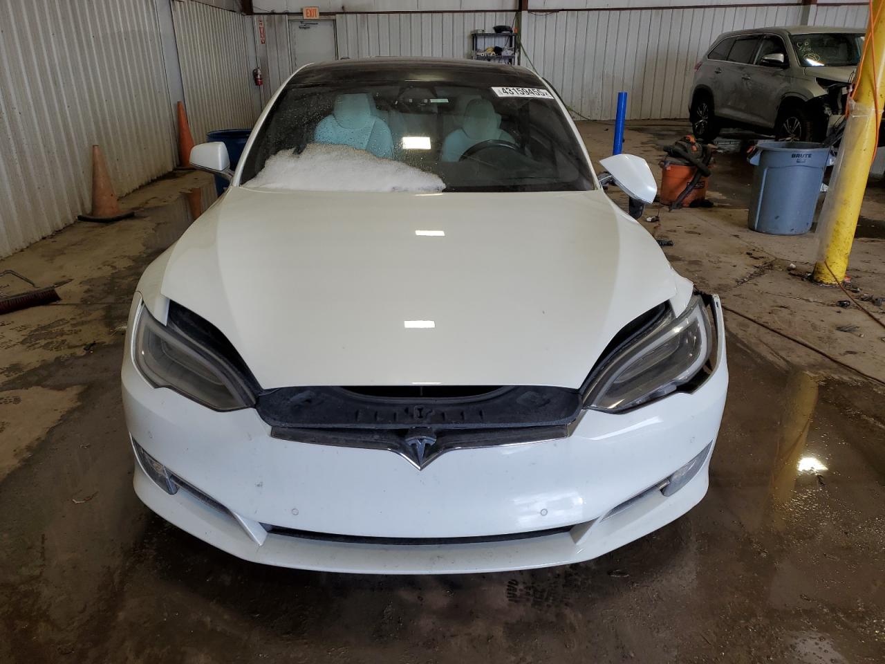 TESLA MODEL S 2017 — 6