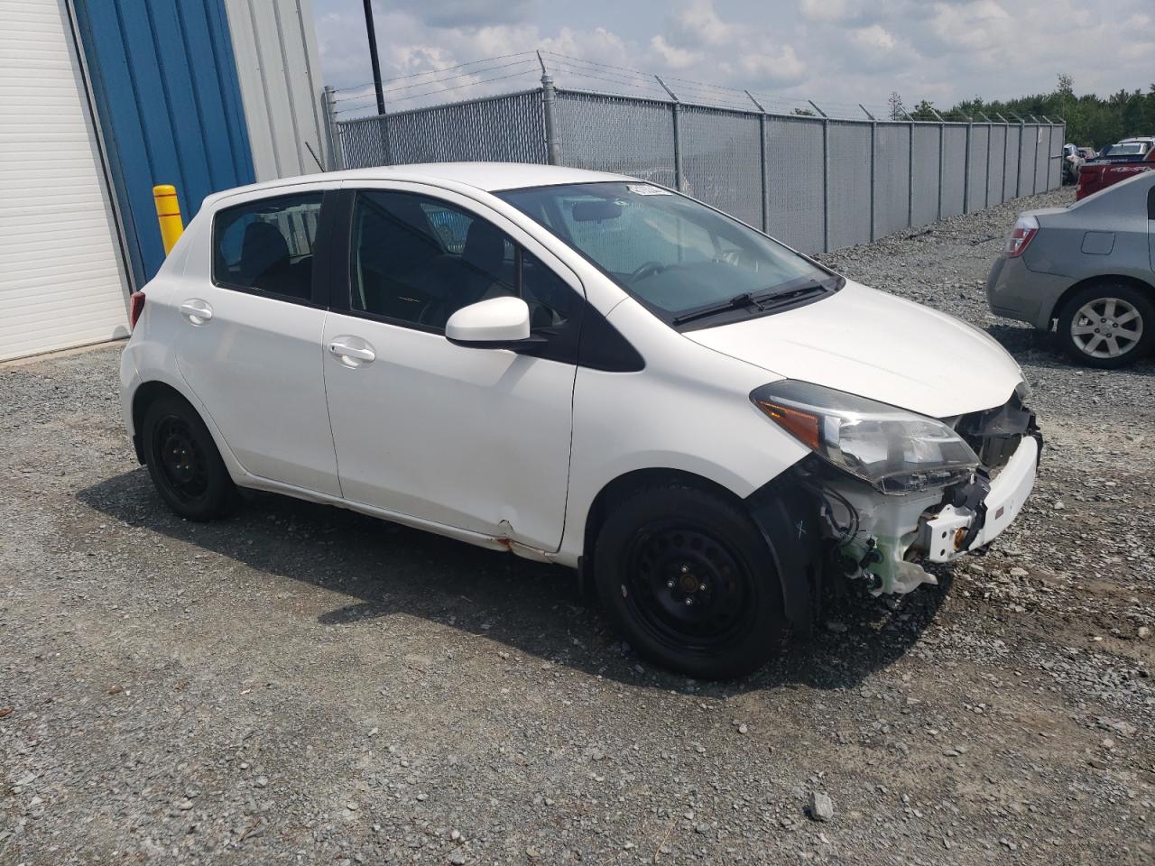 TOYOTA YARIS 2015 — 5