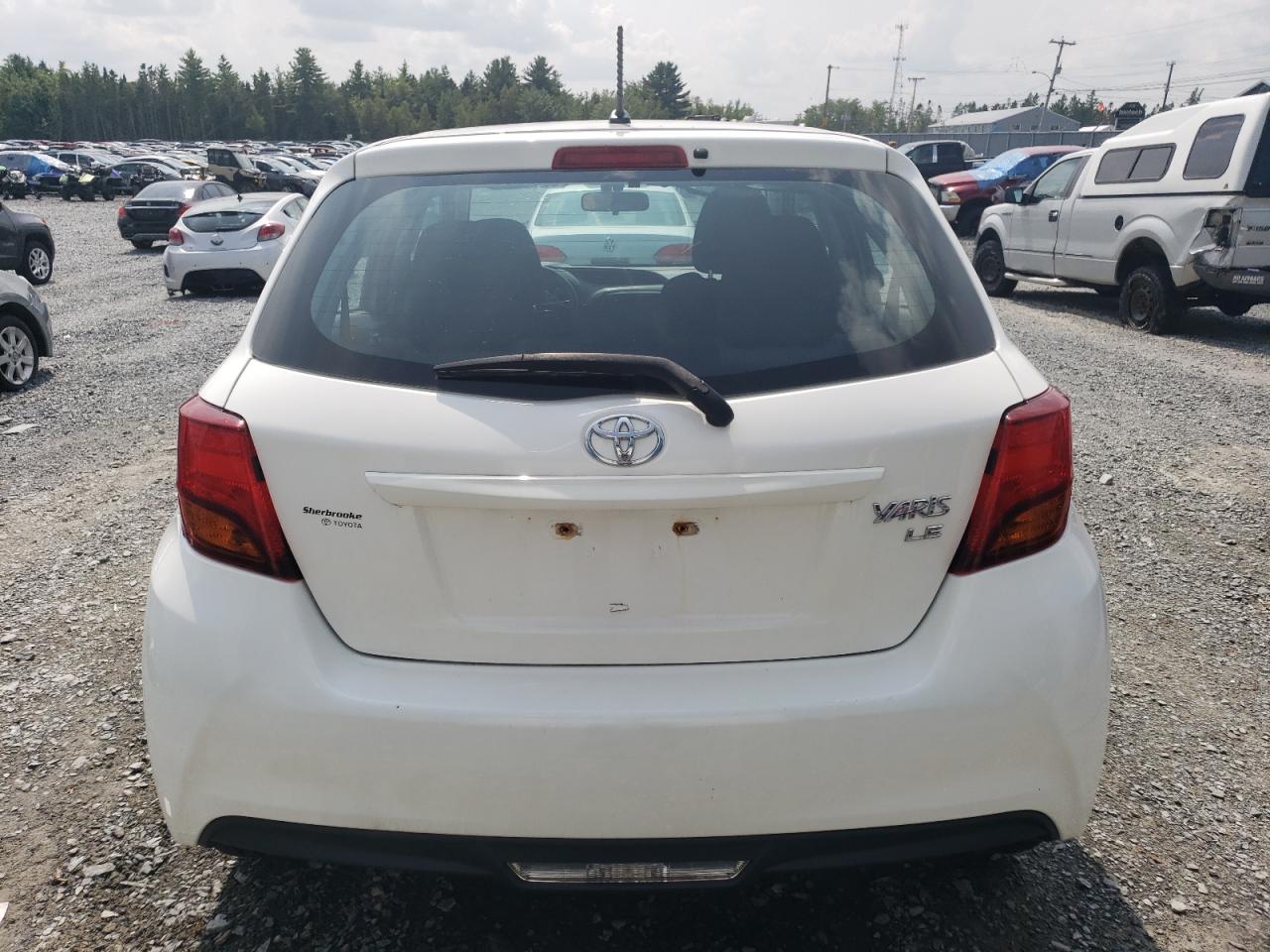 TOYOTA YARIS 2015 — 7