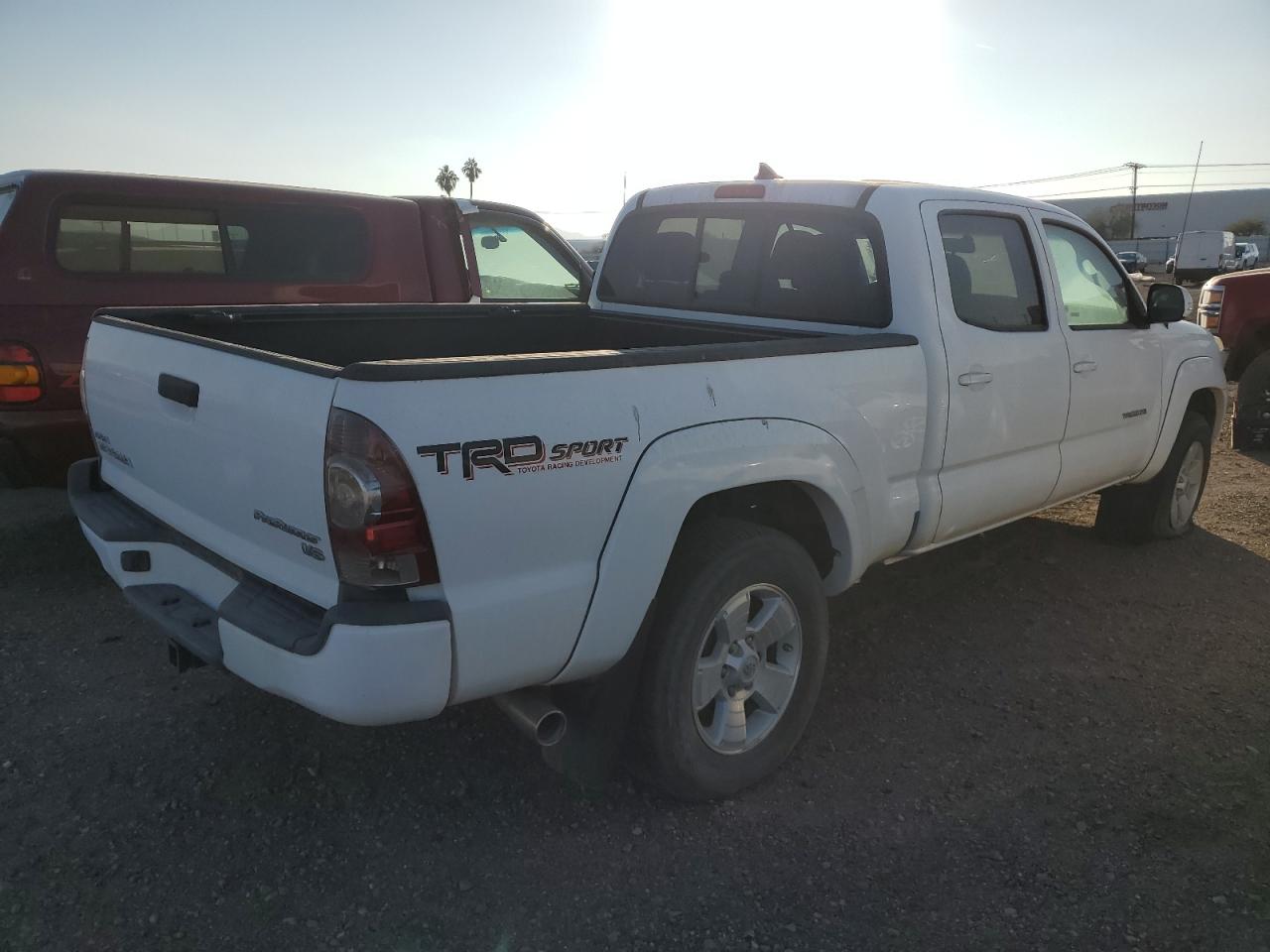 TOYOTA TACOMA 2015 — 4