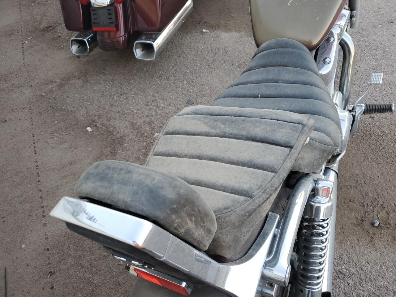 SUZUKI VS1400 1992 — 7