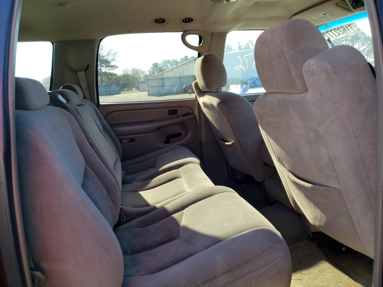 Chevrolet Suburban 2005 — 11