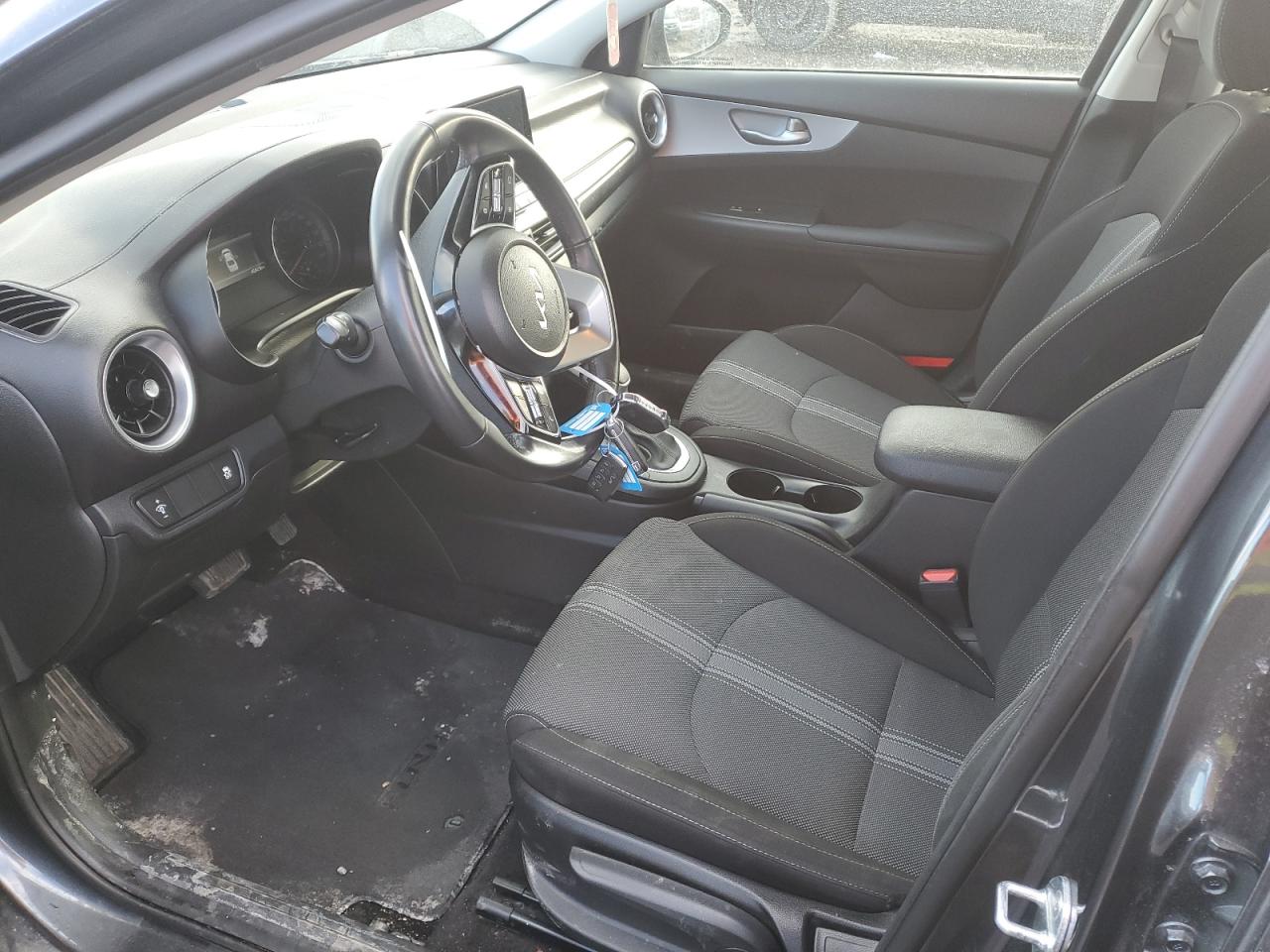 KIA FORTE 2023 — 8