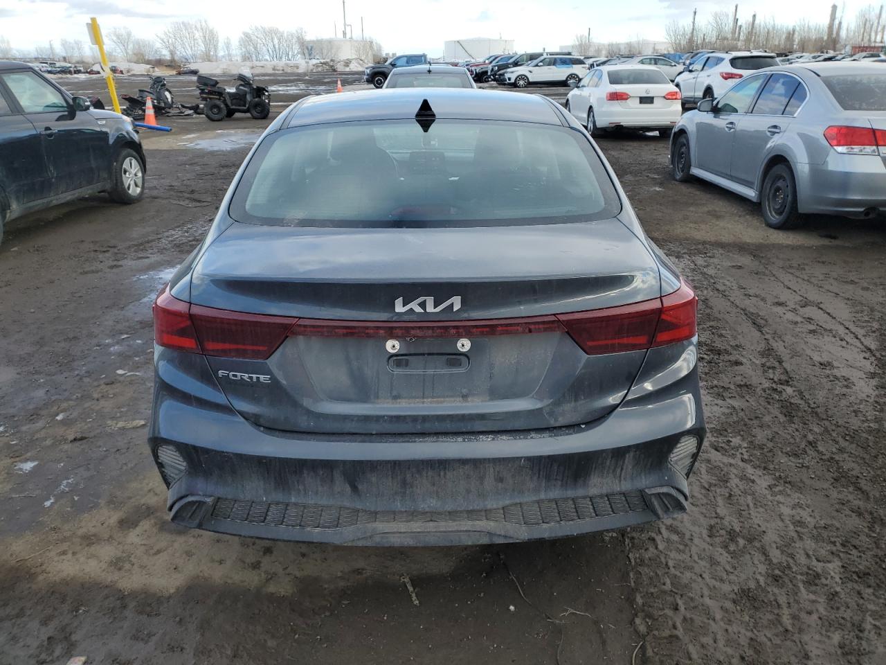 KIA FORTE 2023 — 7