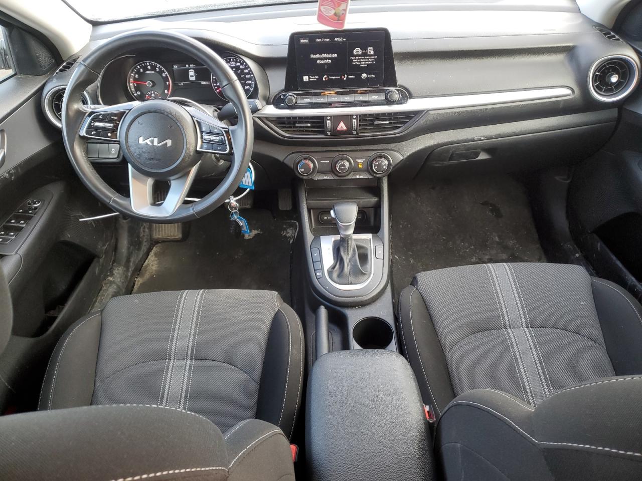 KIA FORTE 2023 — 9