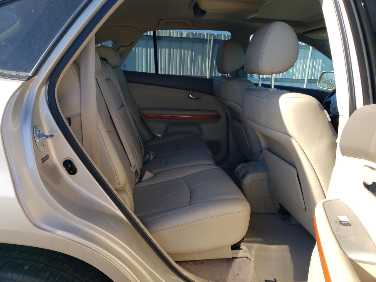 LEXUS RX 2004 — 12