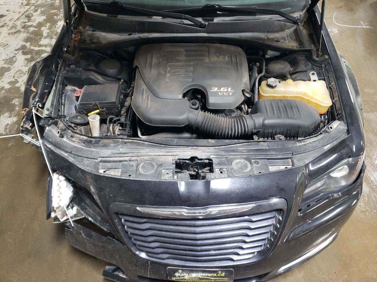 CHRYSLER 300 2014 — 12