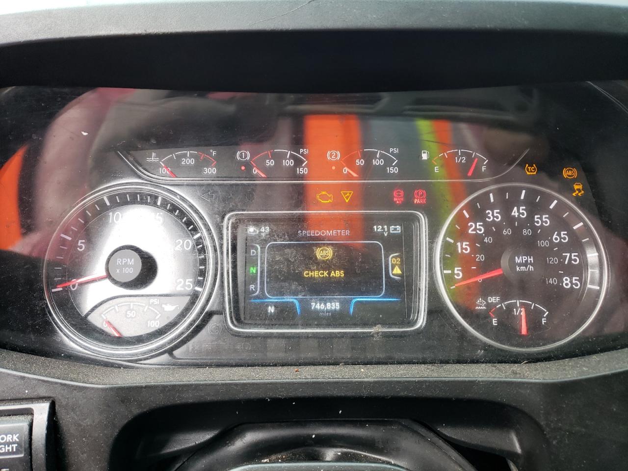 INTERNATIONAL LT625 2018 — 10