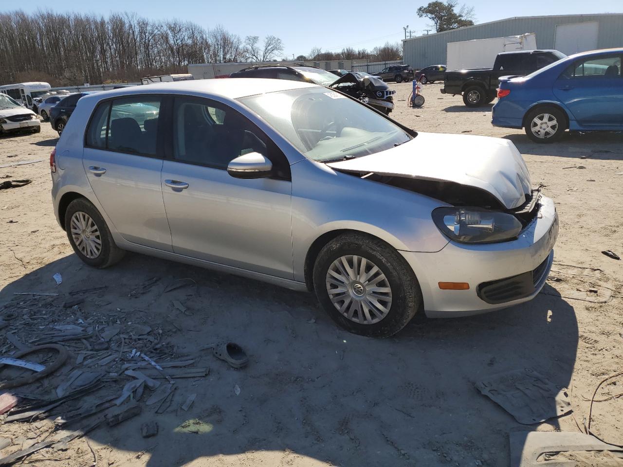 VOLKSWAGEN GOLF 2014 — 5