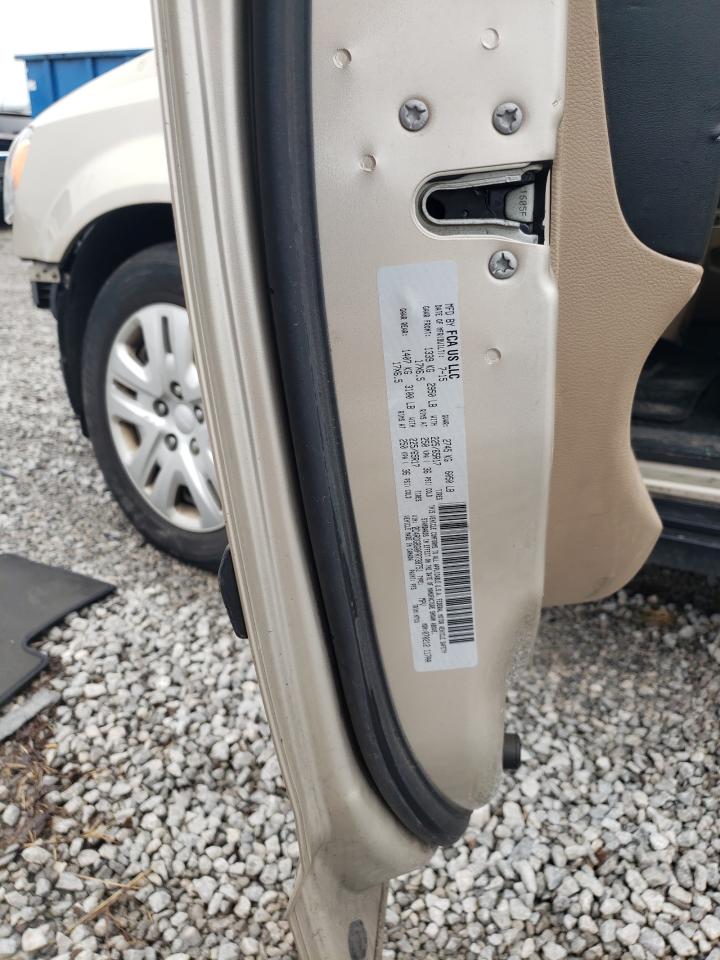 DODGE GRAND CARAVAN 2015 — 15