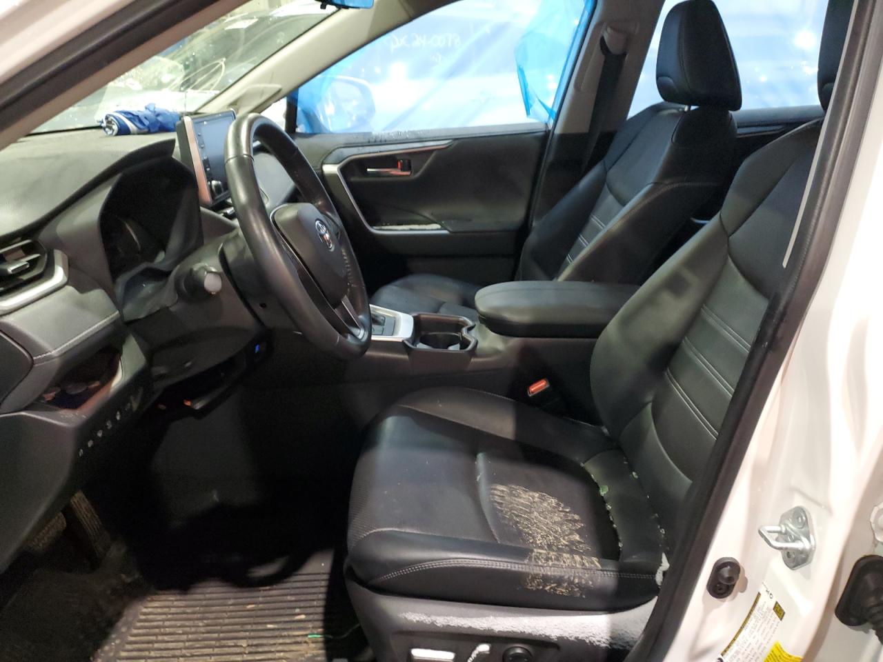 TOYOTA RAV4 2021 — 8