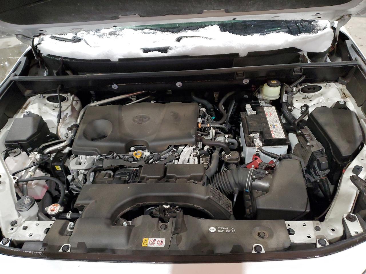 TOYOTA RAV4 2021 — 12