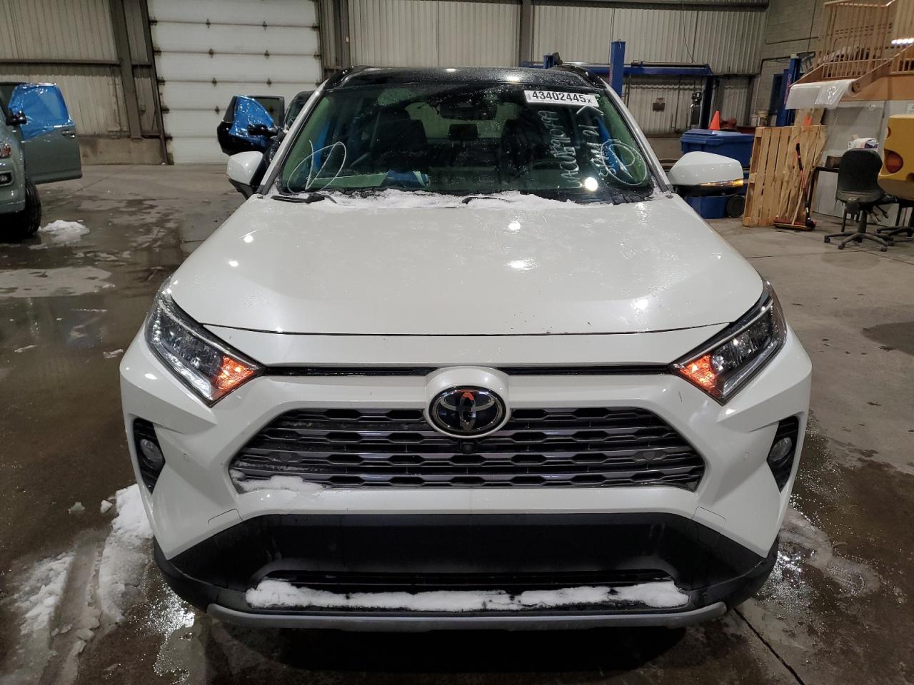TOYOTA RAV4 2021 — 6