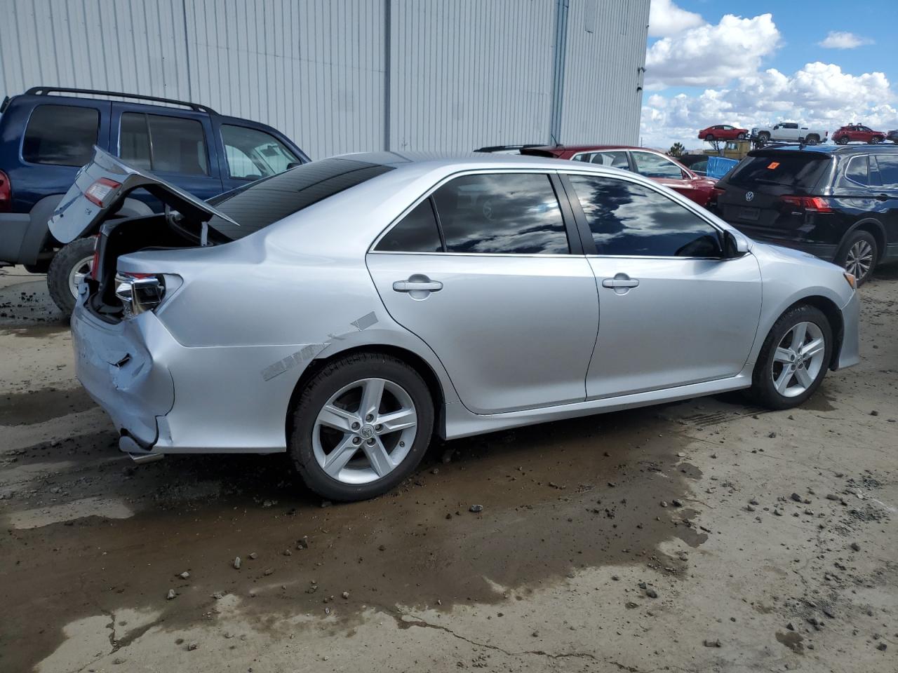 TOYOTA CAMRY 2013 — 4