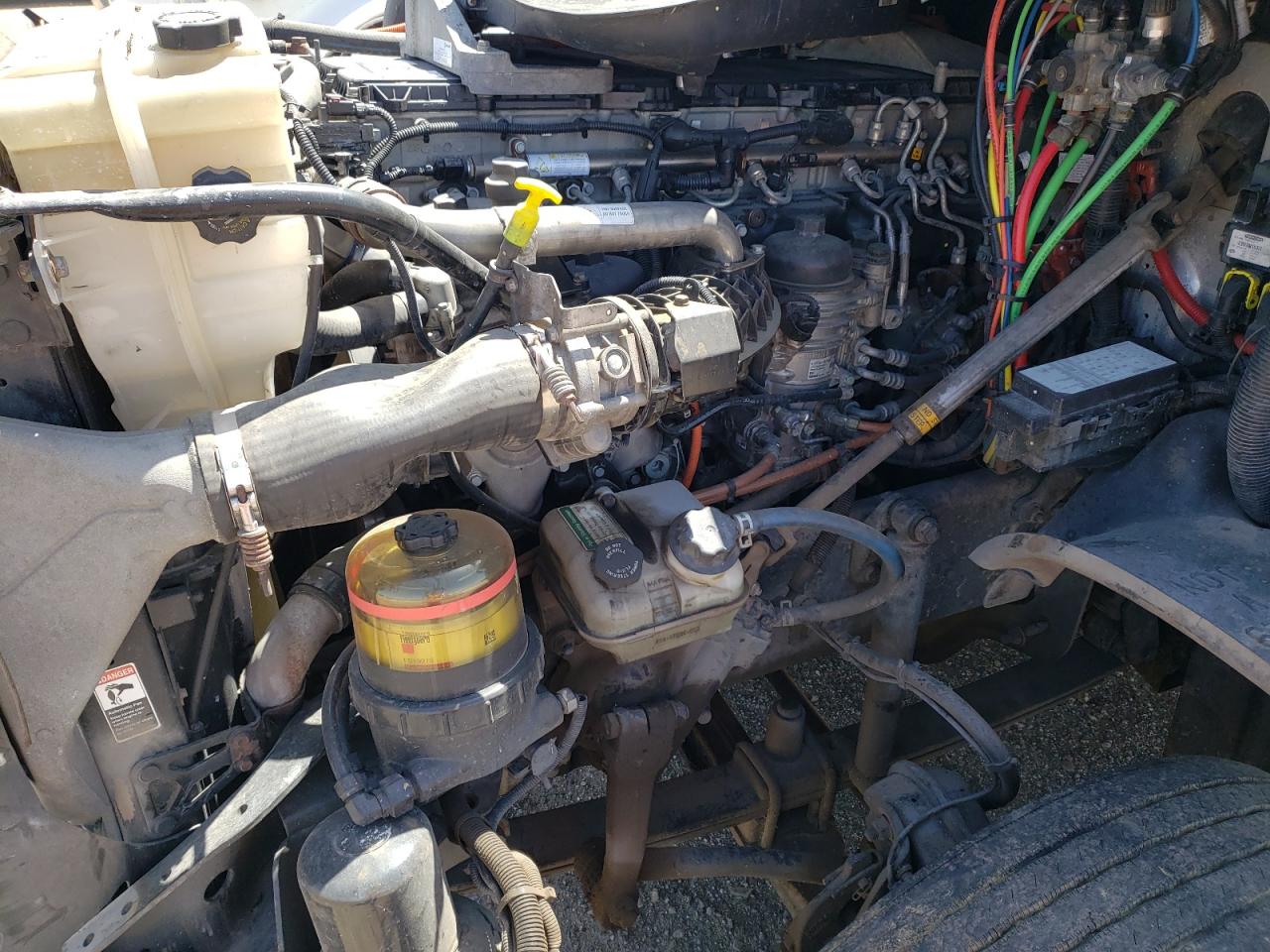FREIGHTLINER CASCADIA 1 2015 — 8