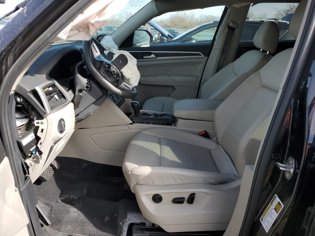 VOLKSWAGEN ATLAS 2022 — 8