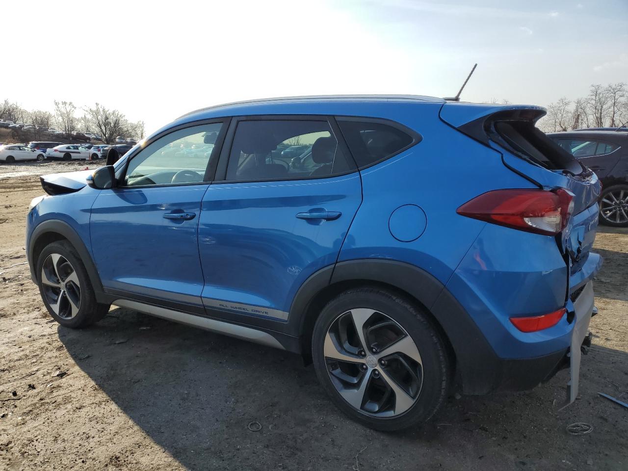 HYUNDAI TUCSON 2017 — 3