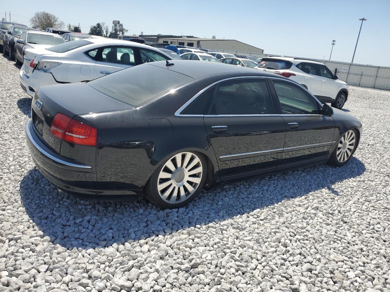 AUDI A8 2010 — 4
