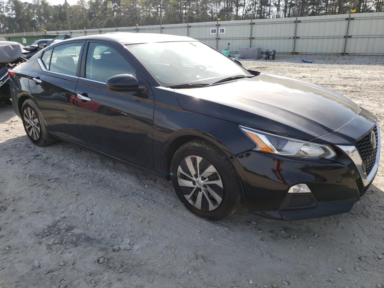 Nissan Altima 2020 — 4