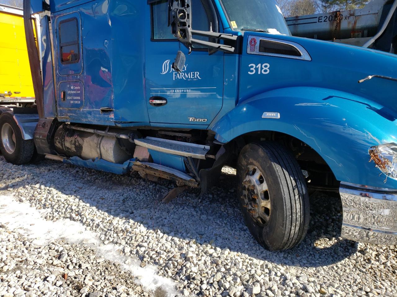 KENWORTH CONSTRUCTION 2018 — 10