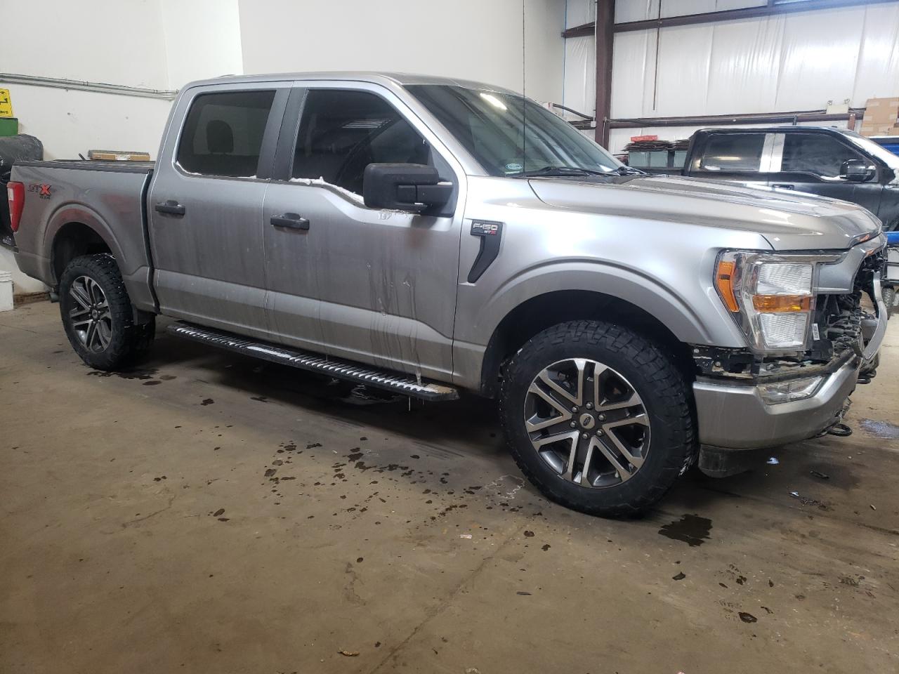 Ford F150 2021 — 4
