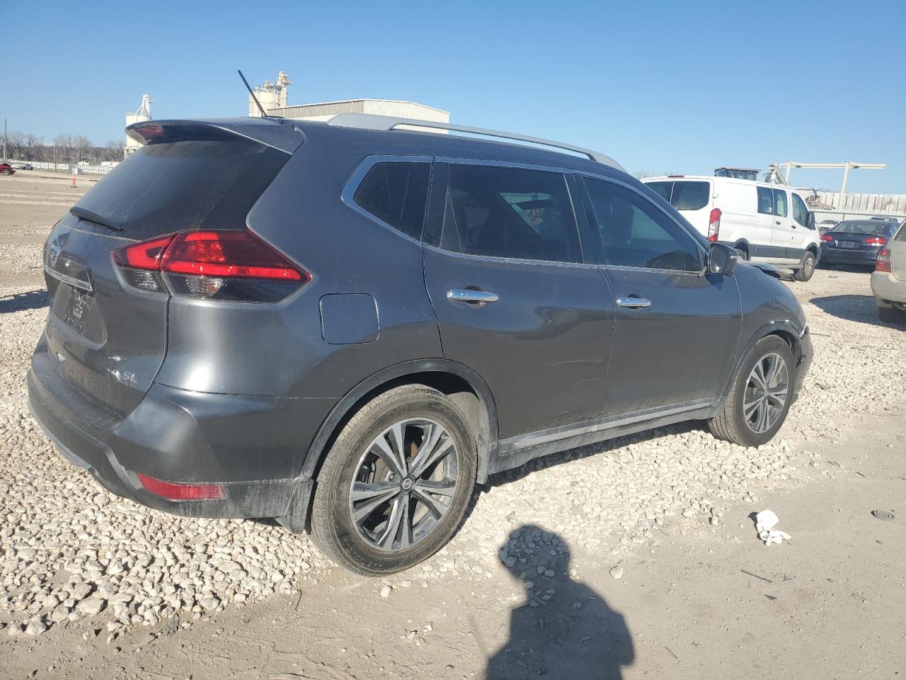NISSAN ROGUE 2017 — 4
