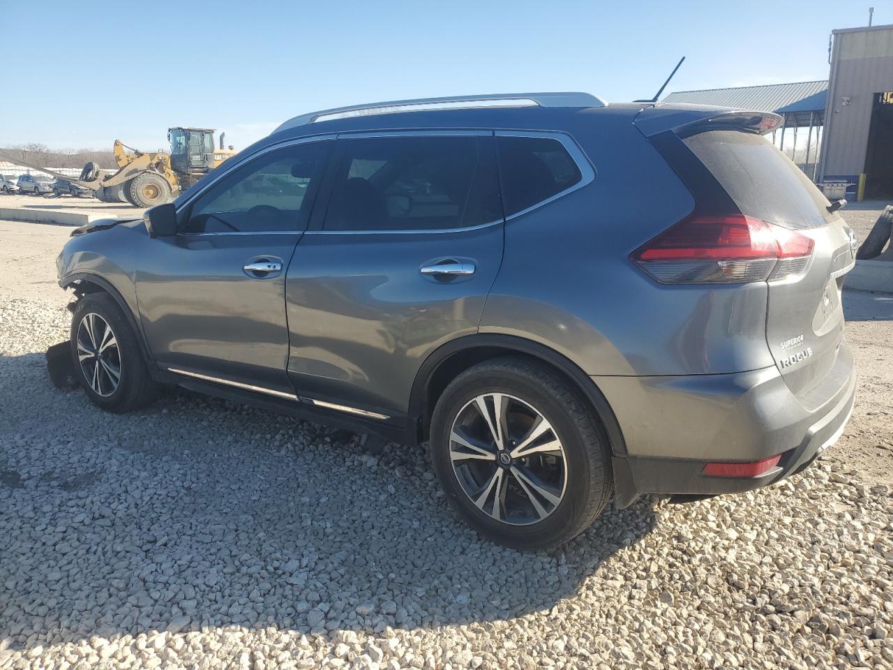NISSAN ROGUE 2017 — 3