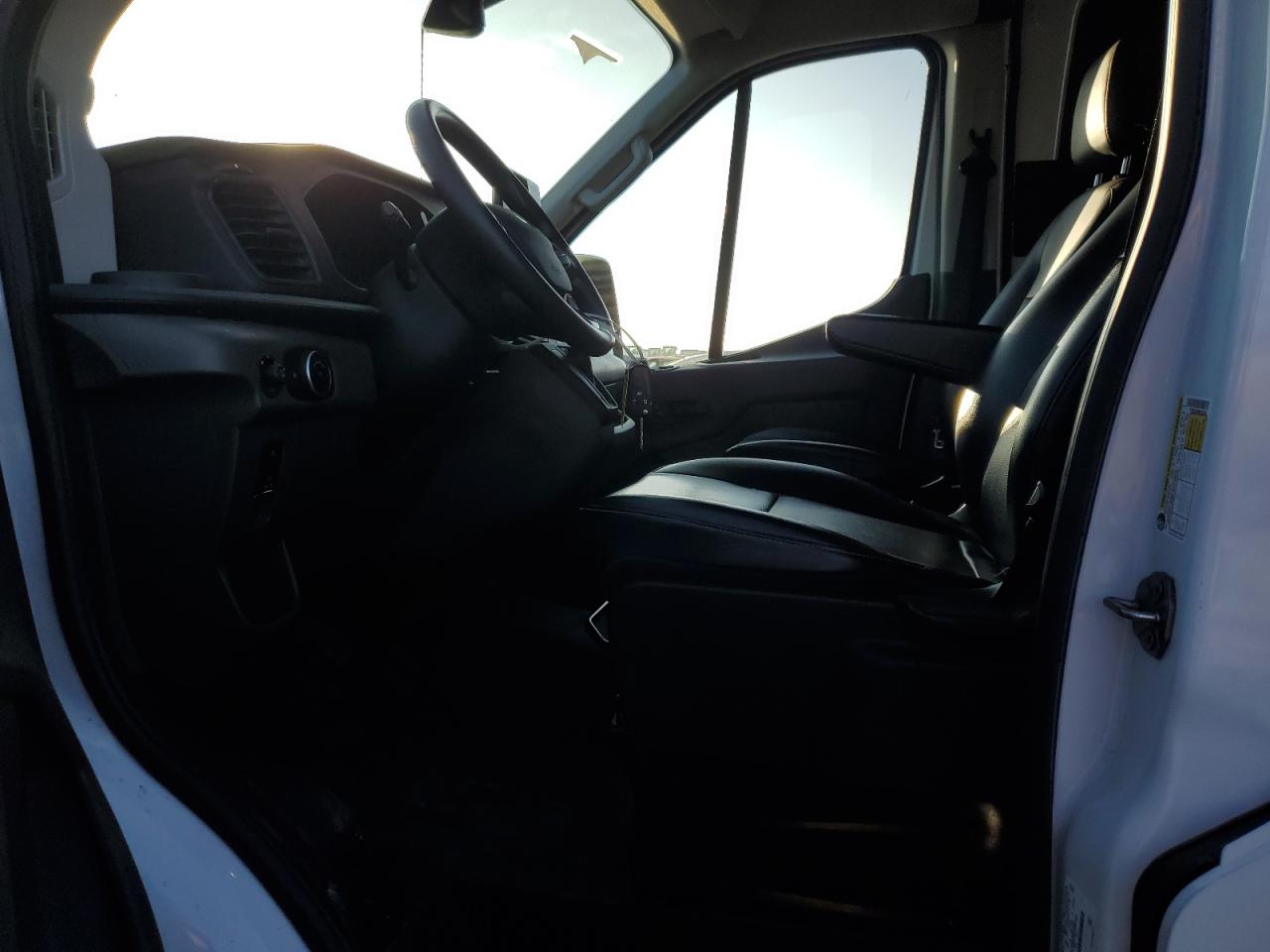 FORD TRANSIT 2021 — 8