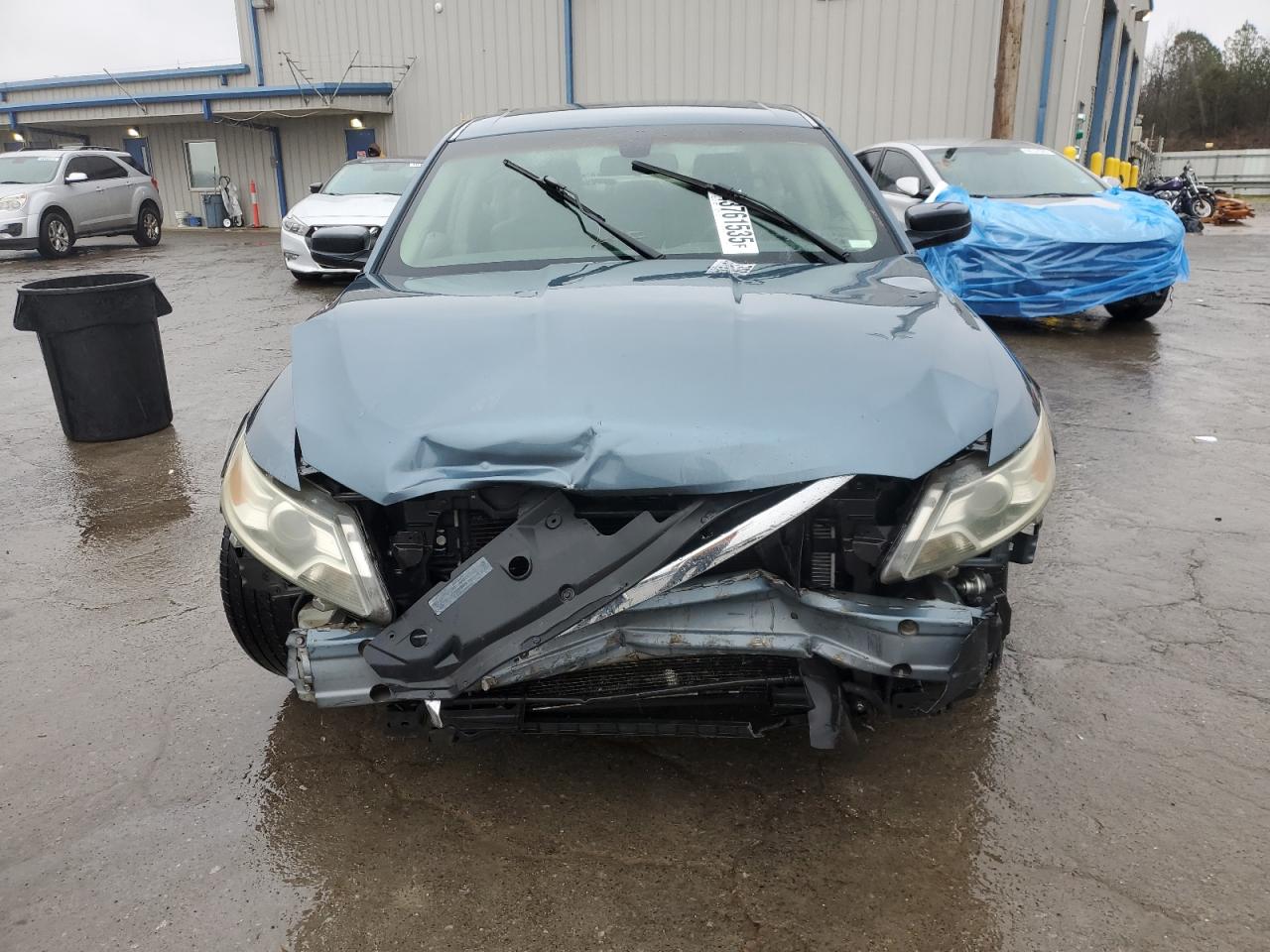 FORD TAURUS 2010 — 6