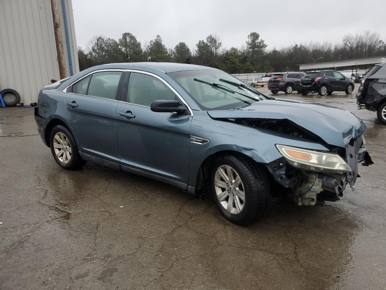 2010 FORD TAURUS SE