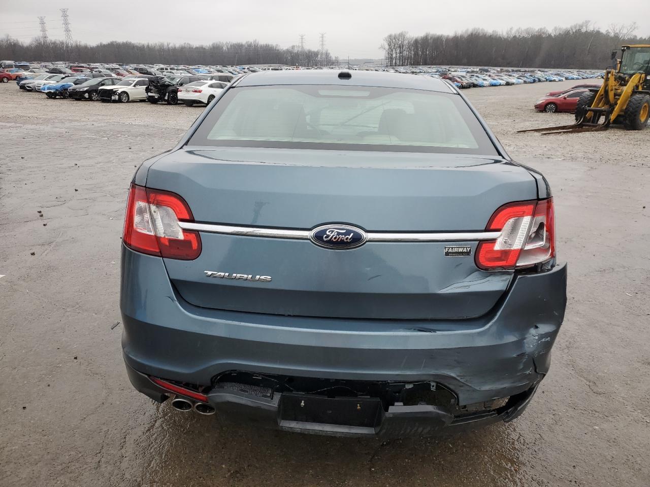 FORD TAURUS 2010 — 7