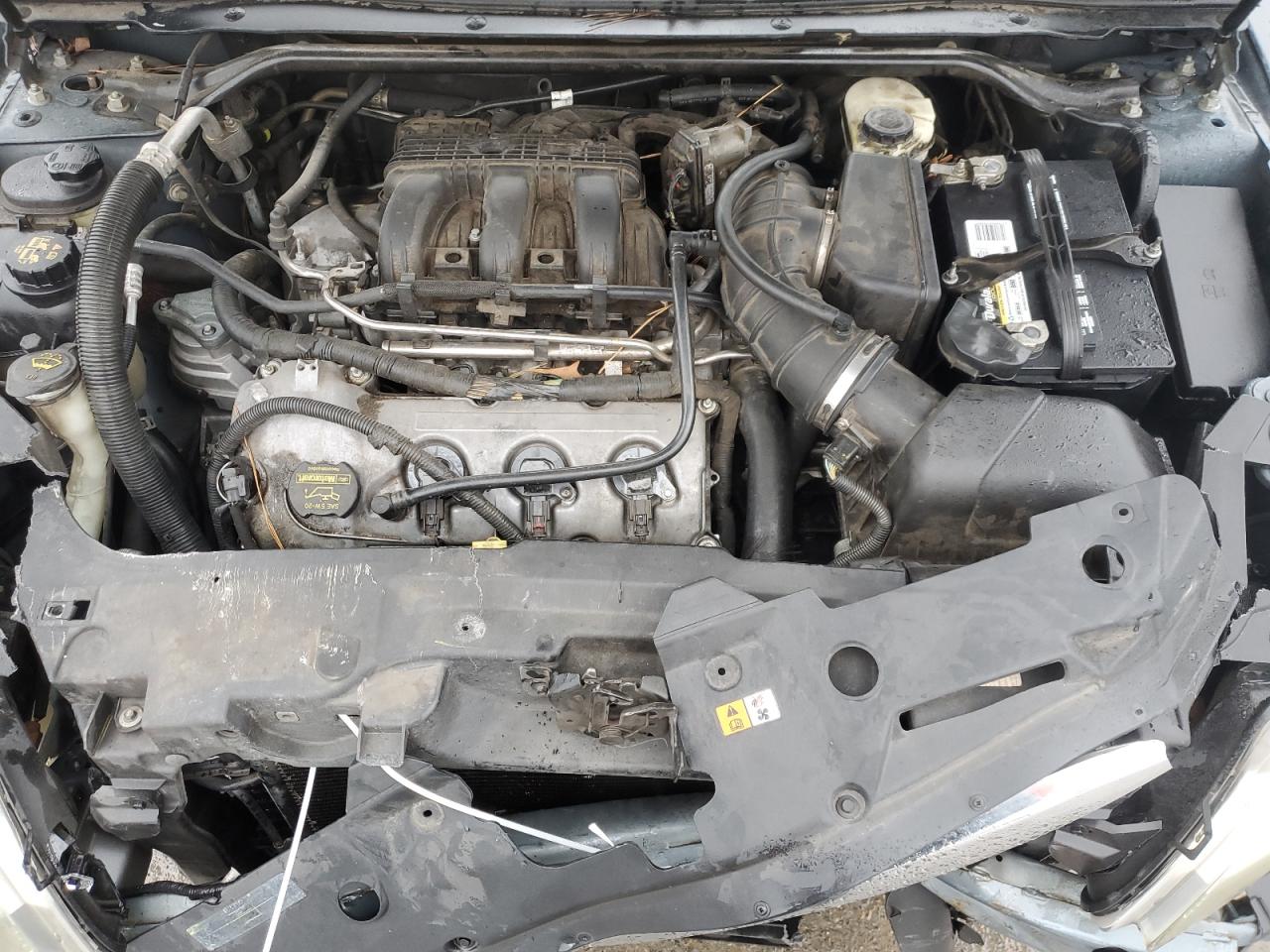 FORD TAURUS 2010 — 12