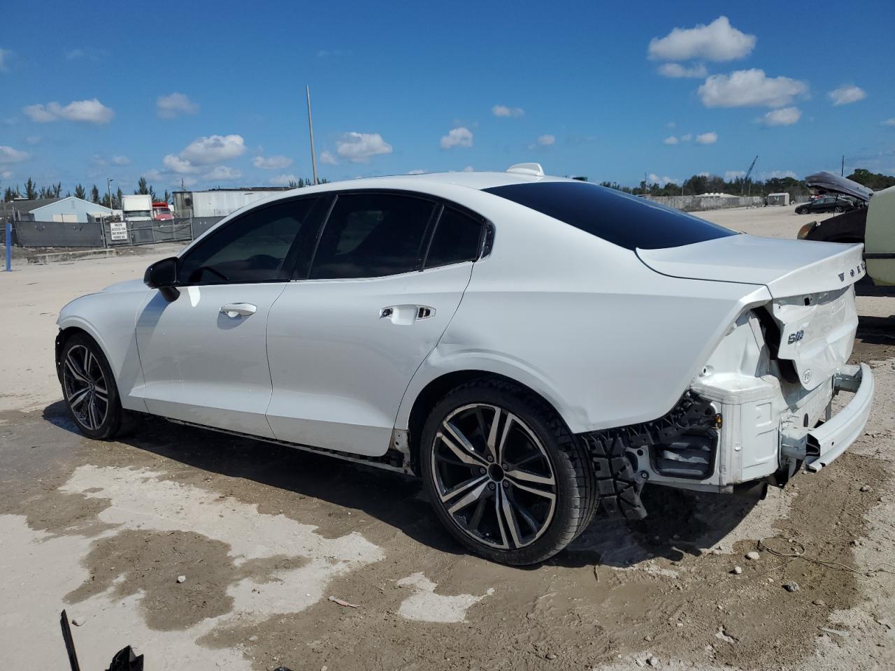VOLVO S60 2020 — 3