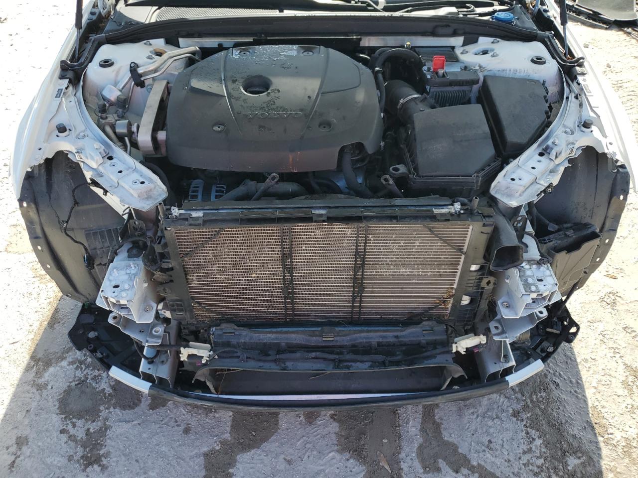 VOLVO S60 2020 — 12