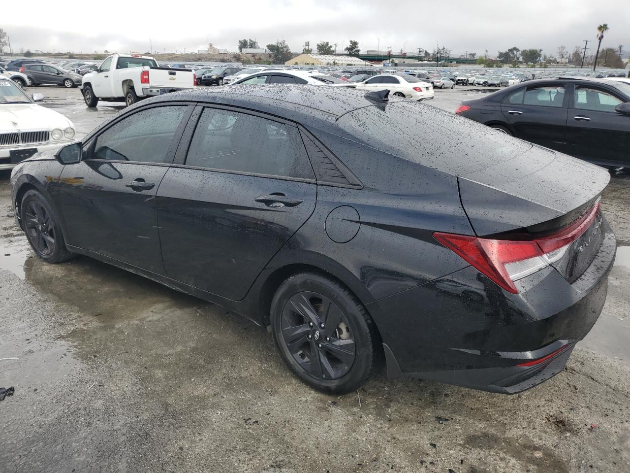 HYUNDAI ELANTRA 2022 — 3