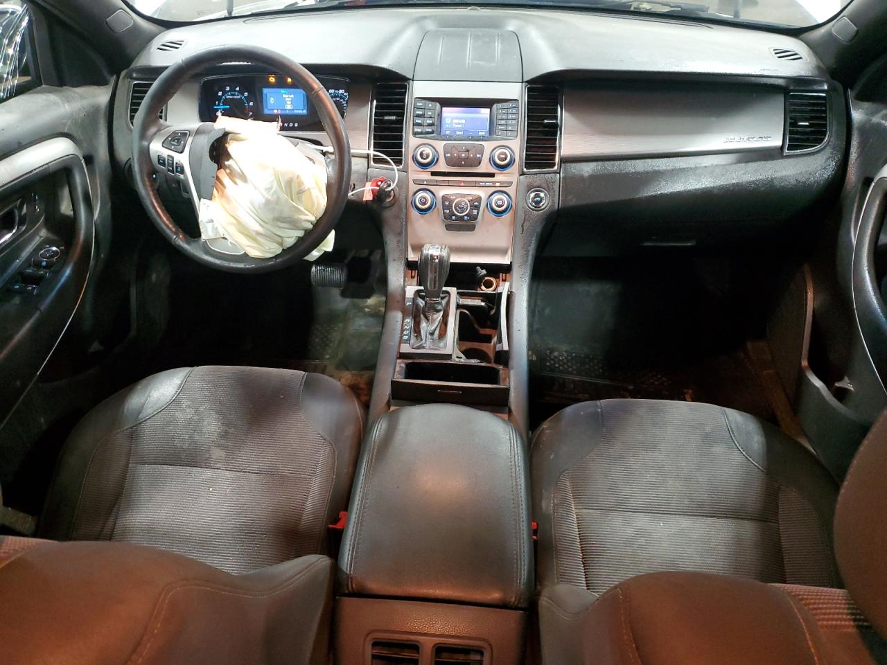 FORD TAURUS 2015 — 9