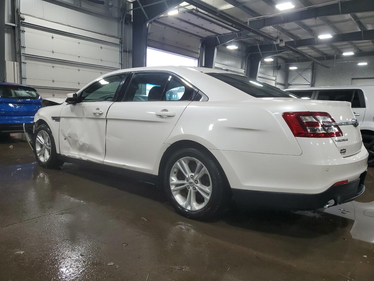 FORD TAURUS 2015 — 3